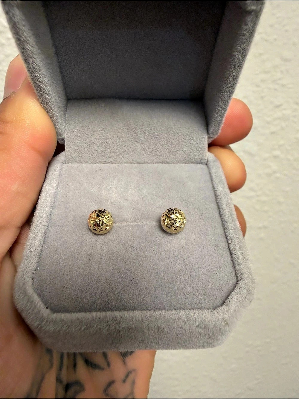 NEW 18K Italian Gold Stud Earrings 1g Solid Yellow Gold 750 Made in Italy